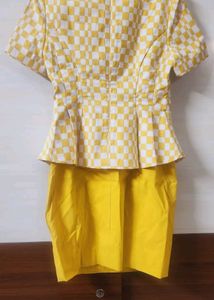 Never used white and yellow dress