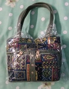 DA MILANO Handbag