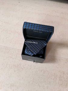 Blue Colour Tie With Cufflinks
