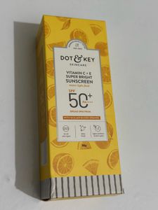 Dot & Key Vitamin C + E Super Bright Sunscreen
