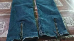 navy blue skinny jeans