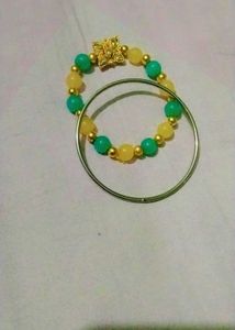 Beaded Bracelet with Flower Charm