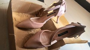 Swap For Epilator Lulu & Sky Pointed Toe