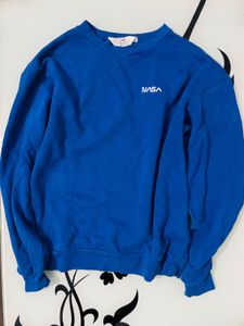 H&M Graphic Sweatshirt 🪐