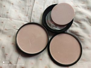 Huda Beauty Eyeliner, Mascara, Compact &amp; Green Tea Primer
