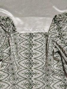Floral Embroidered Puff Sleeve Top