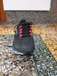 Nike Pegasus 38 - Size 9