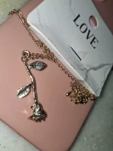 Rose Pendant Necklace