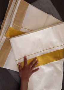 Kerala Kasavu Saree And Settu Mundu
