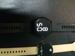 Set of 2 Smart Watches