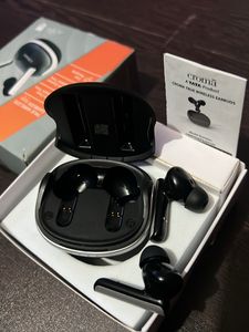 Croma Tws With Active Noise Cancellation Earbuds