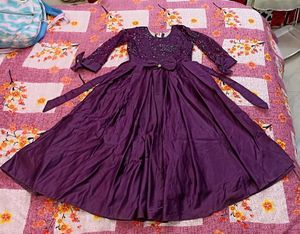 Elegant Purple Ethnic Gown