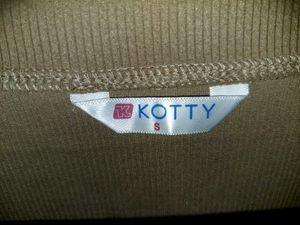 Kotty&#39;s Fitted Top