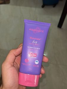 Aqualogica Illuminate Dewy Sunscreen