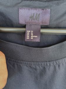 H&amp;M Navy Blue T-Shirt