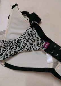 Patterned Bra