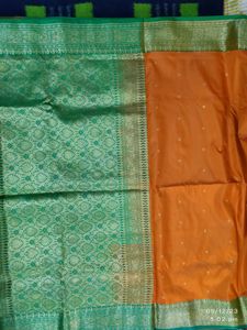 Women&#39;s Beautiful Orange Colour Saree