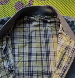 Uniqlo man jacket 100% original nad new