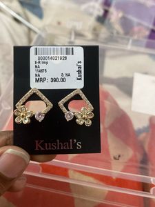 White Stone Flower Earrings