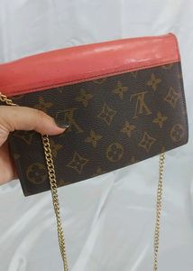 Rare Louis Vuitton Sling