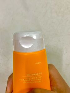 Dot &amp; Key Vitamin C+E Super Bright Gel Facewash