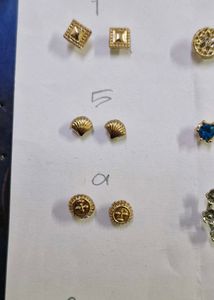Assorted stud Earrings