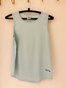 Elegant Sparingly Used T-shirt