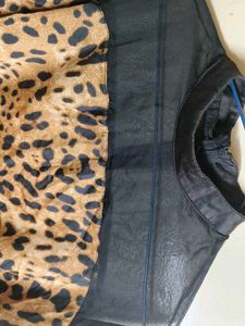 Animal Print Netet Top
