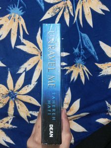 Unravel Me - Tahereh Mafi