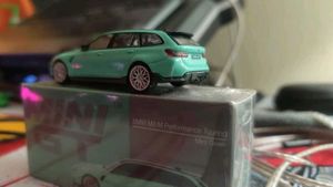 Mini Gt BMW M3 touring diecast 1/64