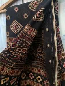 Dark Brown Bandhani Style