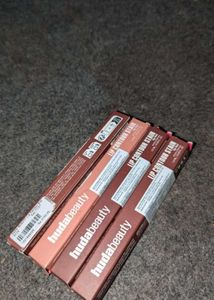 Huda Beauty Lip Contour Stain