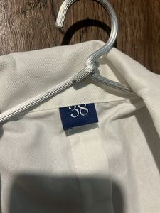 White 🥼 Coat, Front Open Collared