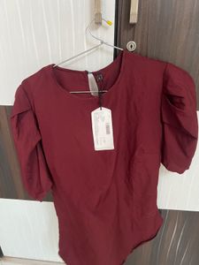 Chic Maroon Puff Sleeve Top