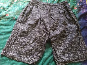 Printed Casual Shorts with chain pockets