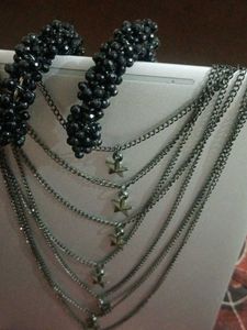 Layered Star Necklace With Black Loops Earrings