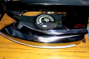Electric Iron (Ultra Light)