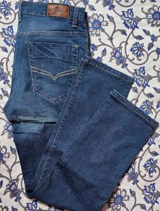 Cantabil Jeans