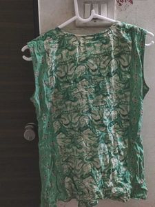 Green Patterned Sleeveless Blouse