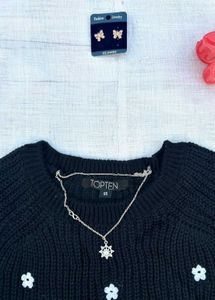 Korean black flower top