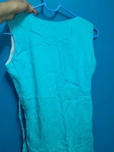 Women&#39;s Top 💙