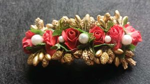 Beautiful Floral Hair Accessories Set