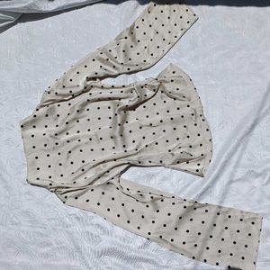 H&amp;M Polka Dot Satin Top 🖤🍦
