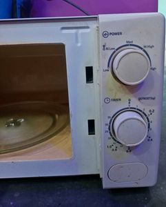 Midea Microwave Oven