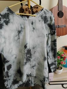 Tie-dye Long Sleeve Top