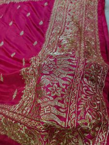 Beutiful Zari Work Saree 💗