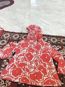 FLAT 29 DELIVERY💥 Girls Branded Sweater.