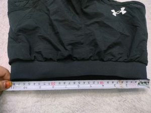 Under Armour Running Shorts 💚