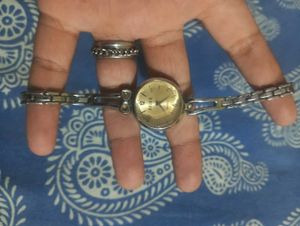 Elegant Women&#39;s Beike Watch