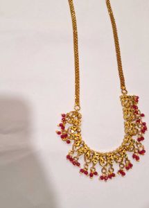 Elegant Gold Necklace